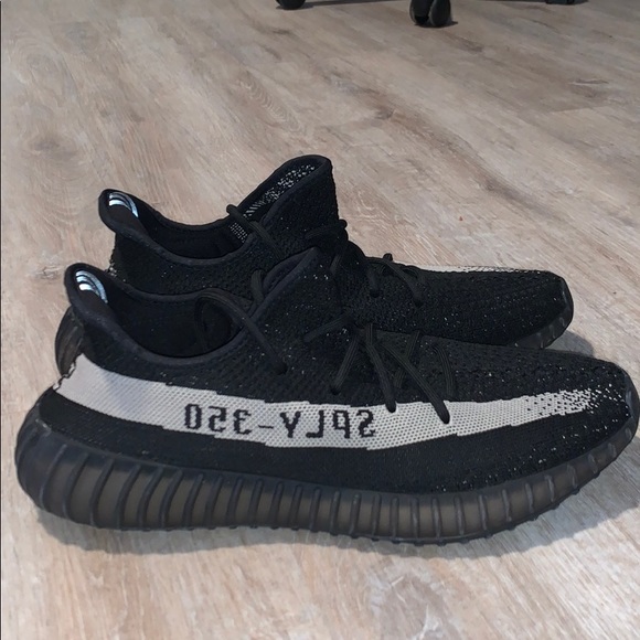 Yeezy Oreo size 11 - Picture 1 of 8